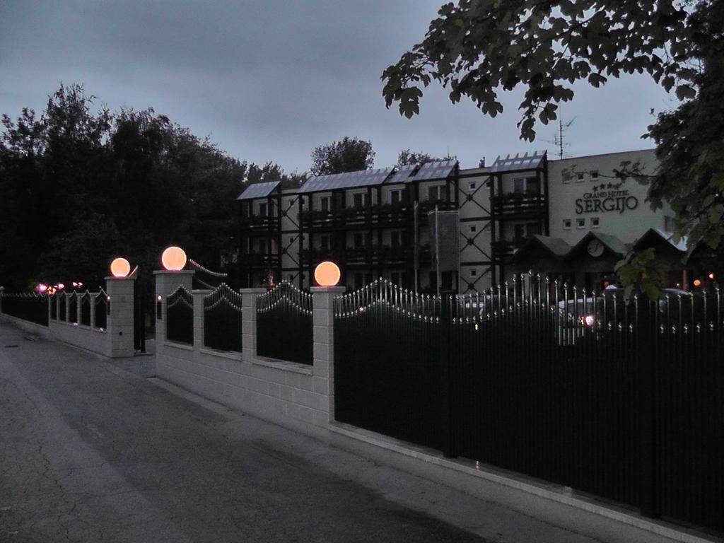 Grand Hotel Residence Boutique Hotel With Privat Wellnes (Adults Only) Piest'any Exterior foto